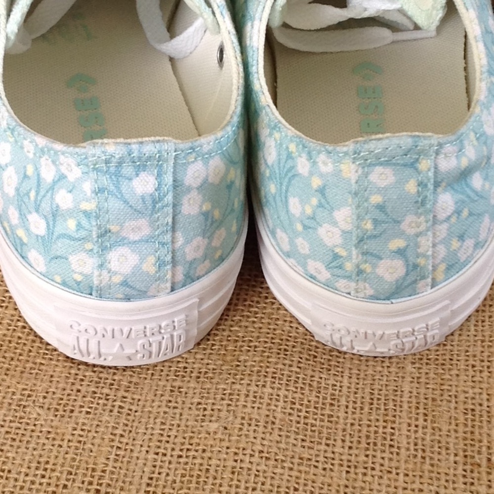 Converse Women's Ditsy Floral Sneakers Ocean Mint (Green) Color EUC Size 7 - Picture 4 of 10